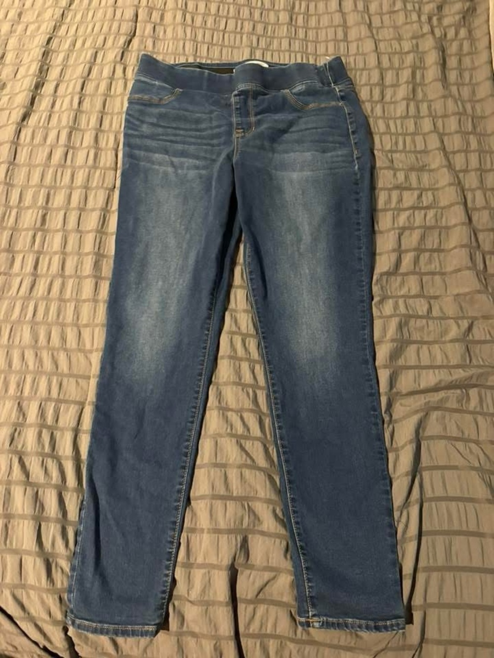 Classic Women's Blue Stretch Jeans